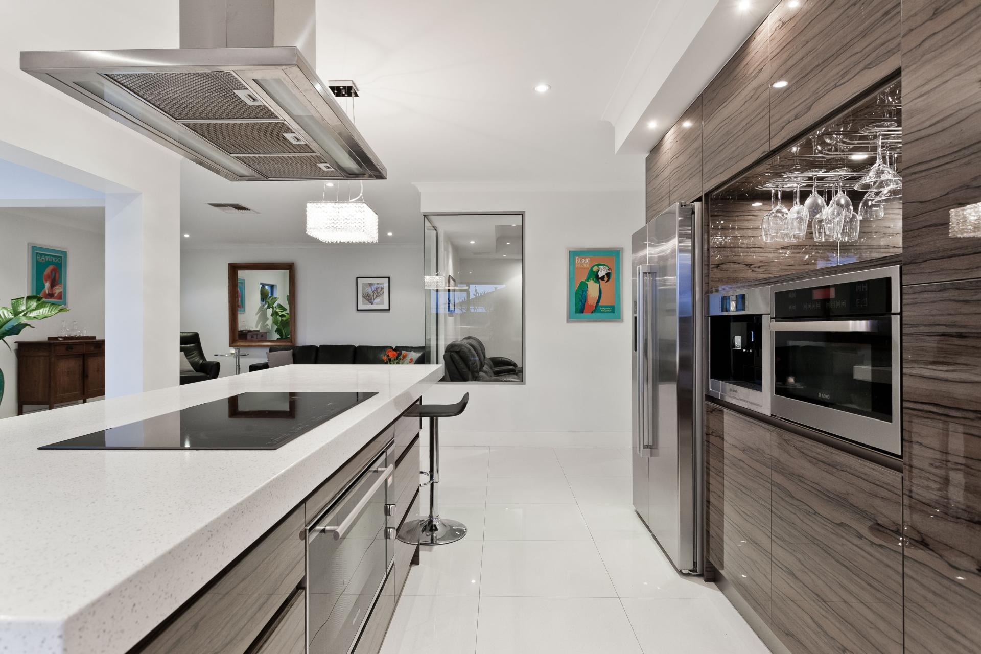 Modern and sunny apartment